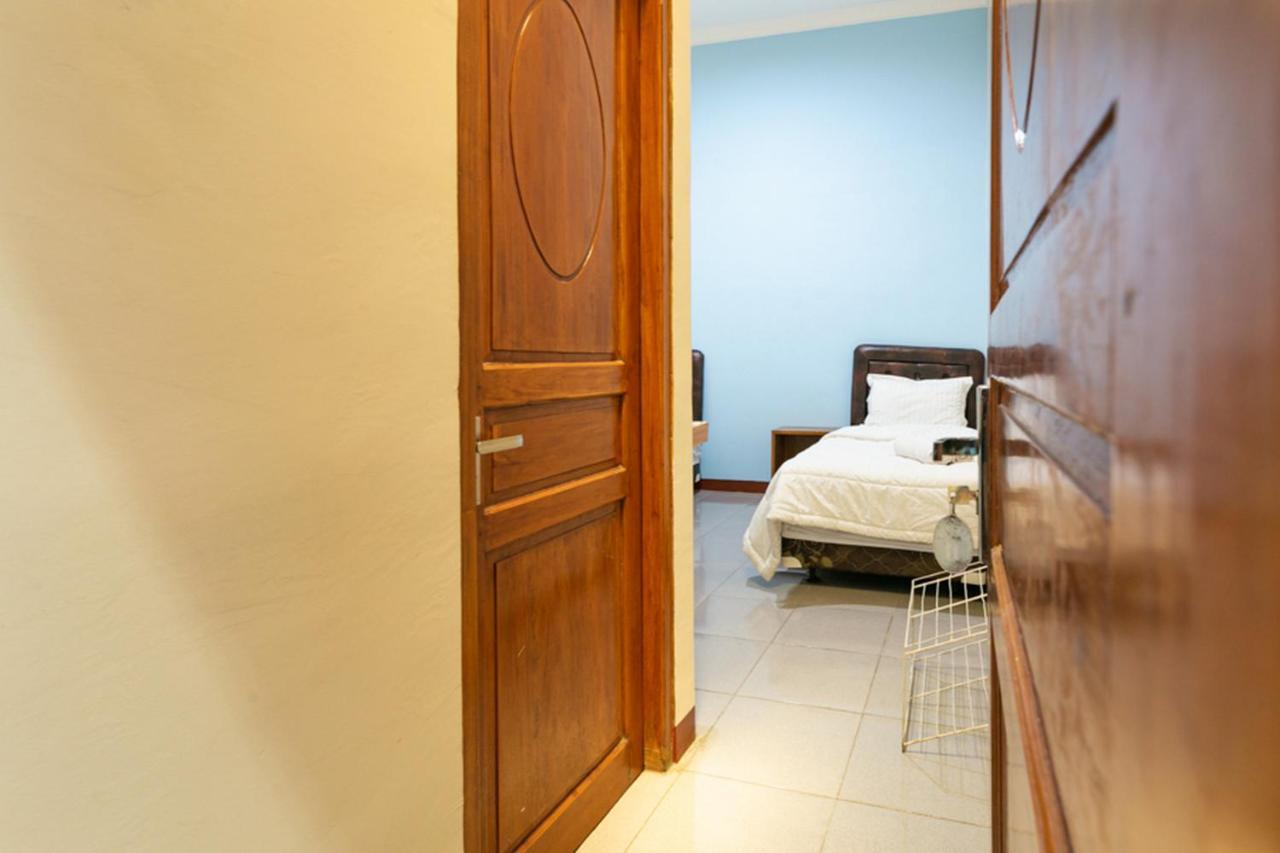 Reddoorz Syariah @ Sakinah Guesthouse Sragen Eksteriør bilde