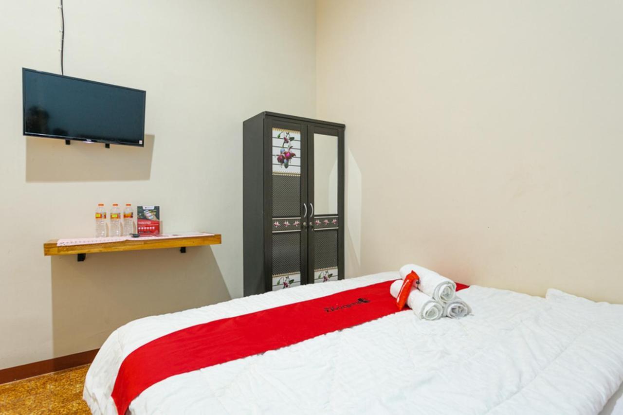 Reddoorz Syariah @ Sakinah Guesthouse Sragen Eksteriør bilde