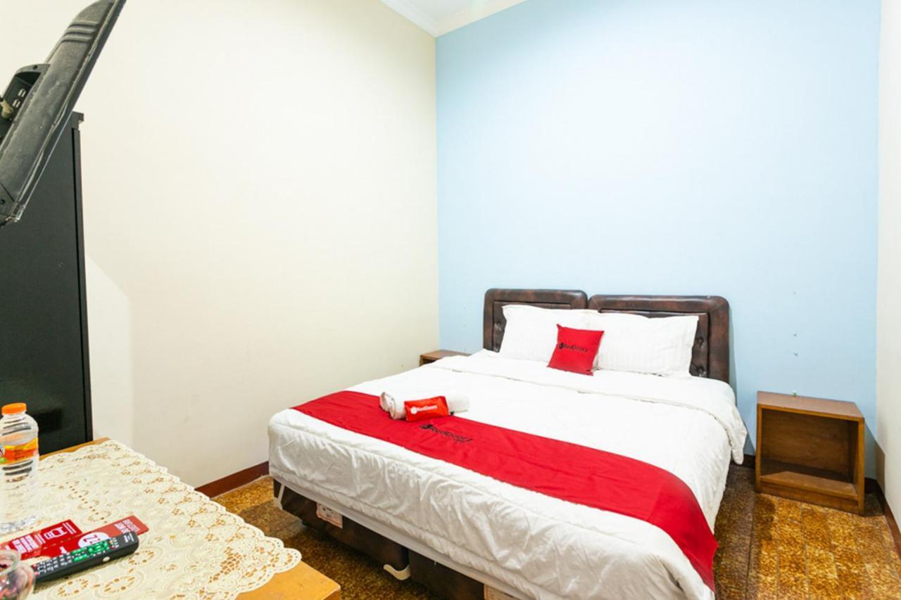 Reddoorz Syariah @ Sakinah Guesthouse Sragen Eksteriør bilde