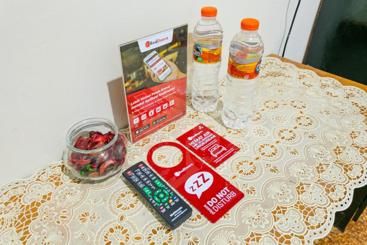 Reddoorz Syariah @ Sakinah Guesthouse Sragen Eksteriør bilde