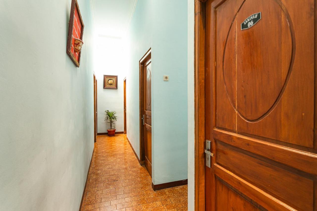 Reddoorz Syariah @ Sakinah Guesthouse Sragen Eksteriør bilde